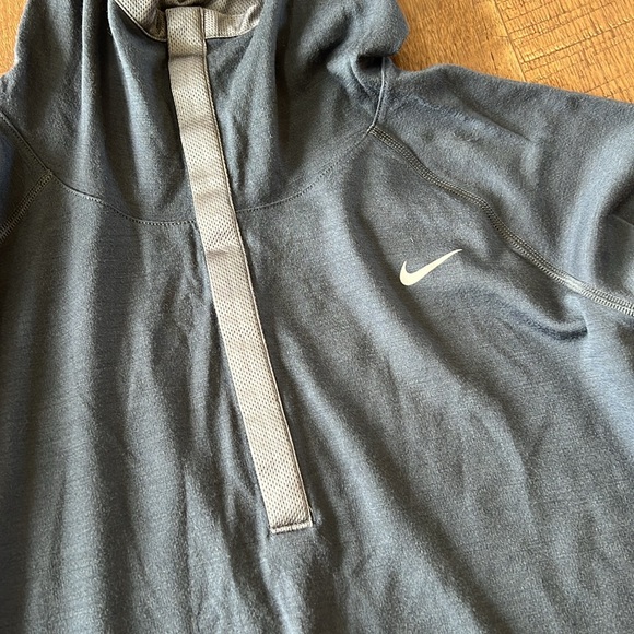Women’s Nike Running Dri-Fit Hooded Pullover - Picture 2 of 9